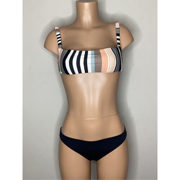 New. O’Neill & Roxy stripe bikini. Medium - Picture 3 of 3